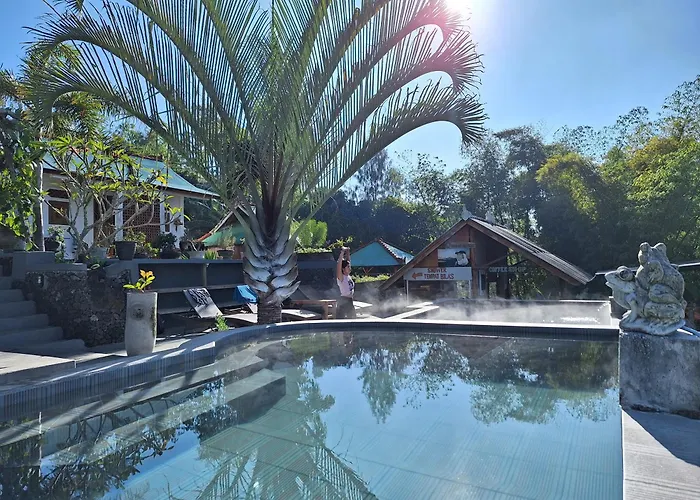 Black Lava Hostel&Lodge